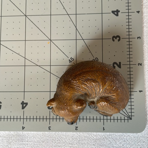 Vintage MCM little sleeping brown bear - Picture 6 of 7